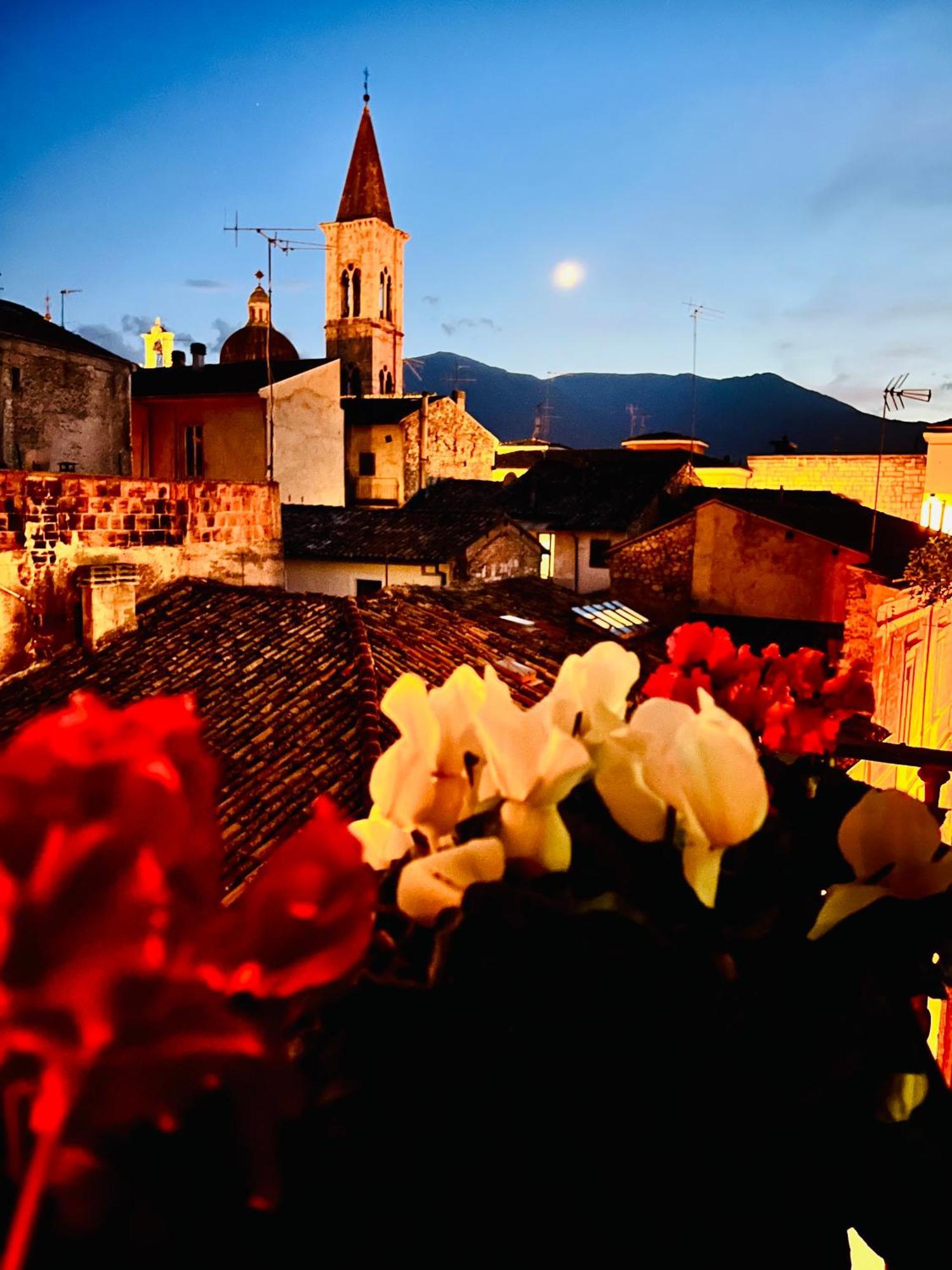 Regina D'Aragona Casa Vacanze Sulmona Extérieur photo
