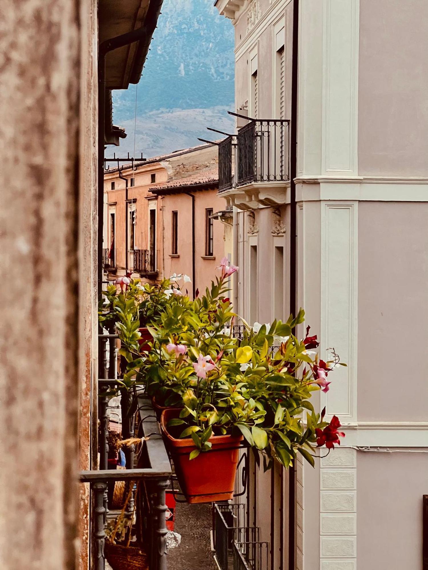 Regina D'Aragona Casa Vacanze Sulmona Extérieur photo